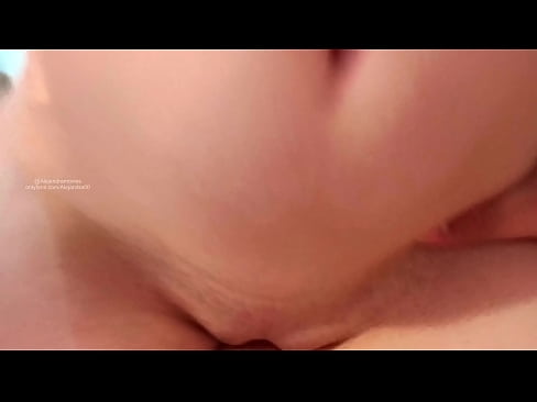 ❤️ Cysgu yn ystafell fy chwaer a dyna sut wnes i ddeffro ❤ Just porn wrthon ni ❌️