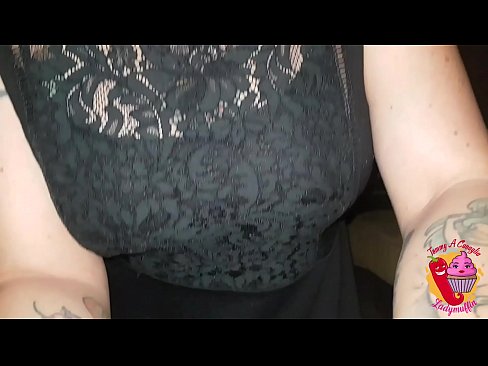 ❤️ Mae llyschwaer Slutty yn rhoi blowjob iddo a Sbaeneg ❤ Just porn wrthon ni ❌️